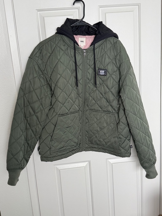 Vans Jackets & Blazers - Vans Olive Quilted Hooded Puffer Jacket with Black Hood